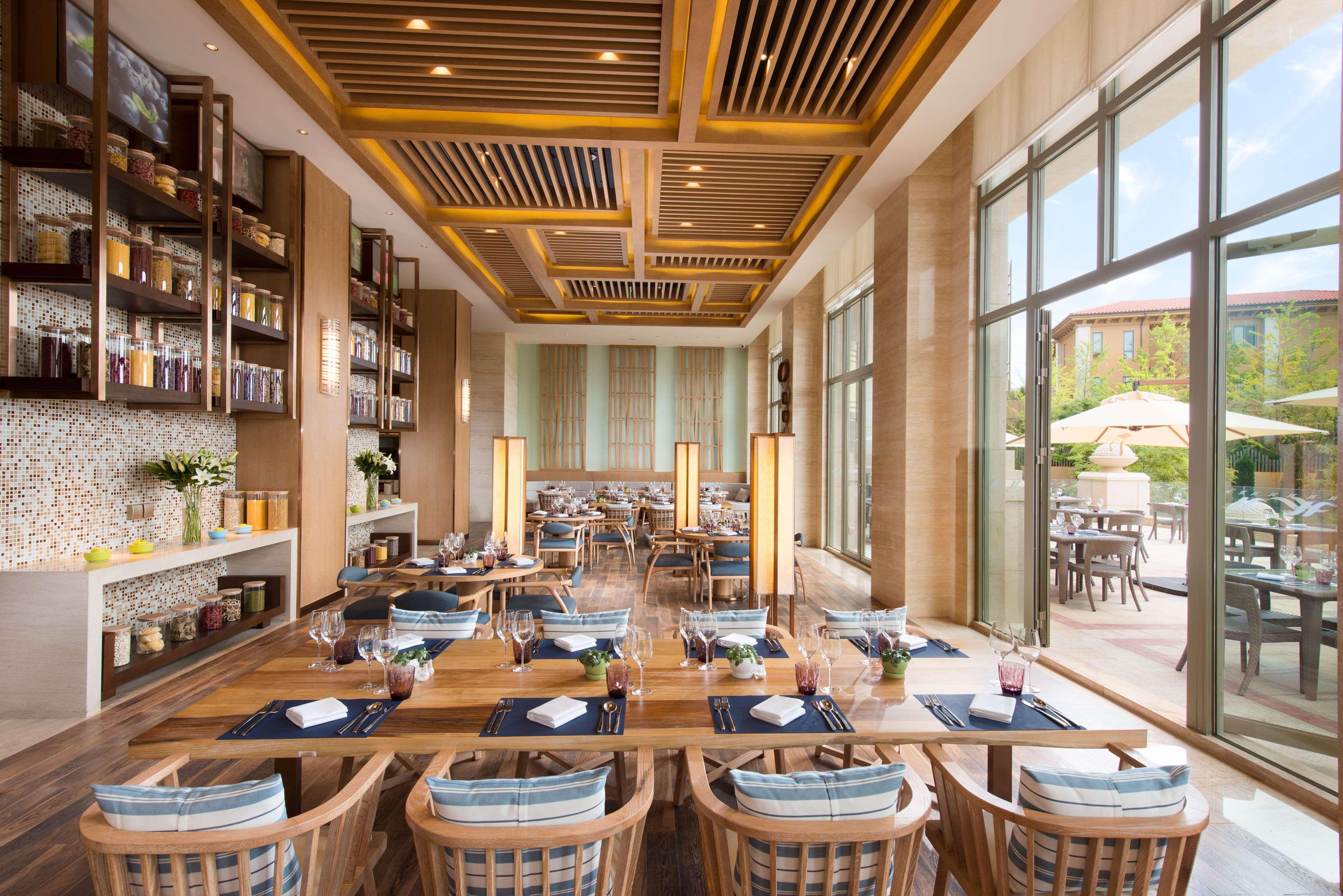 Hilton Yuxi Fuxian Lake Chengjiang  Екстер'єр фото