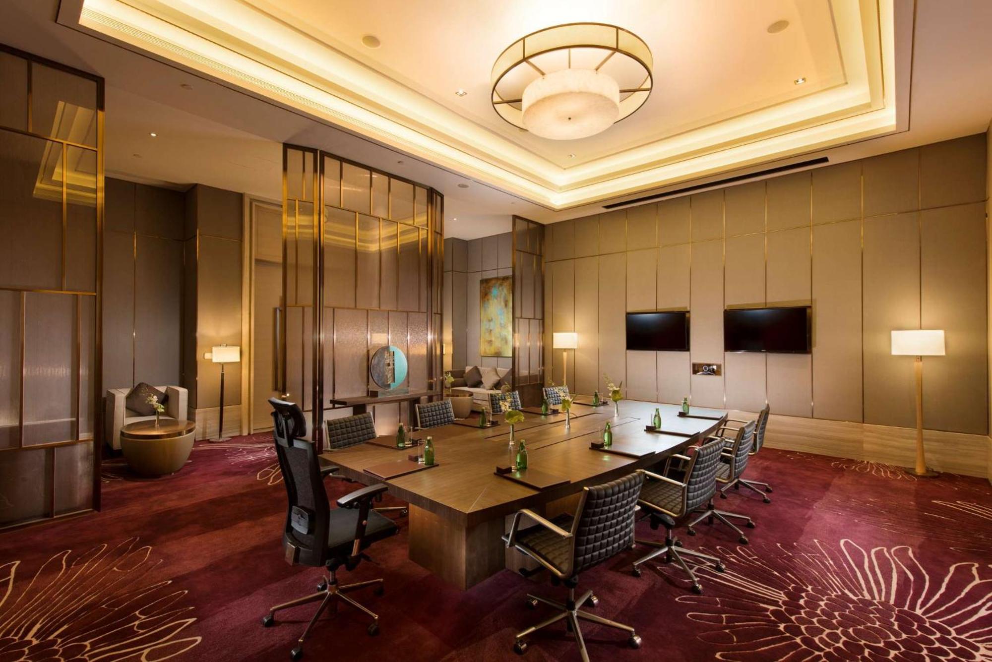 Hilton Yuxi Fuxian Lake Chengjiang  Екстер'єр фото