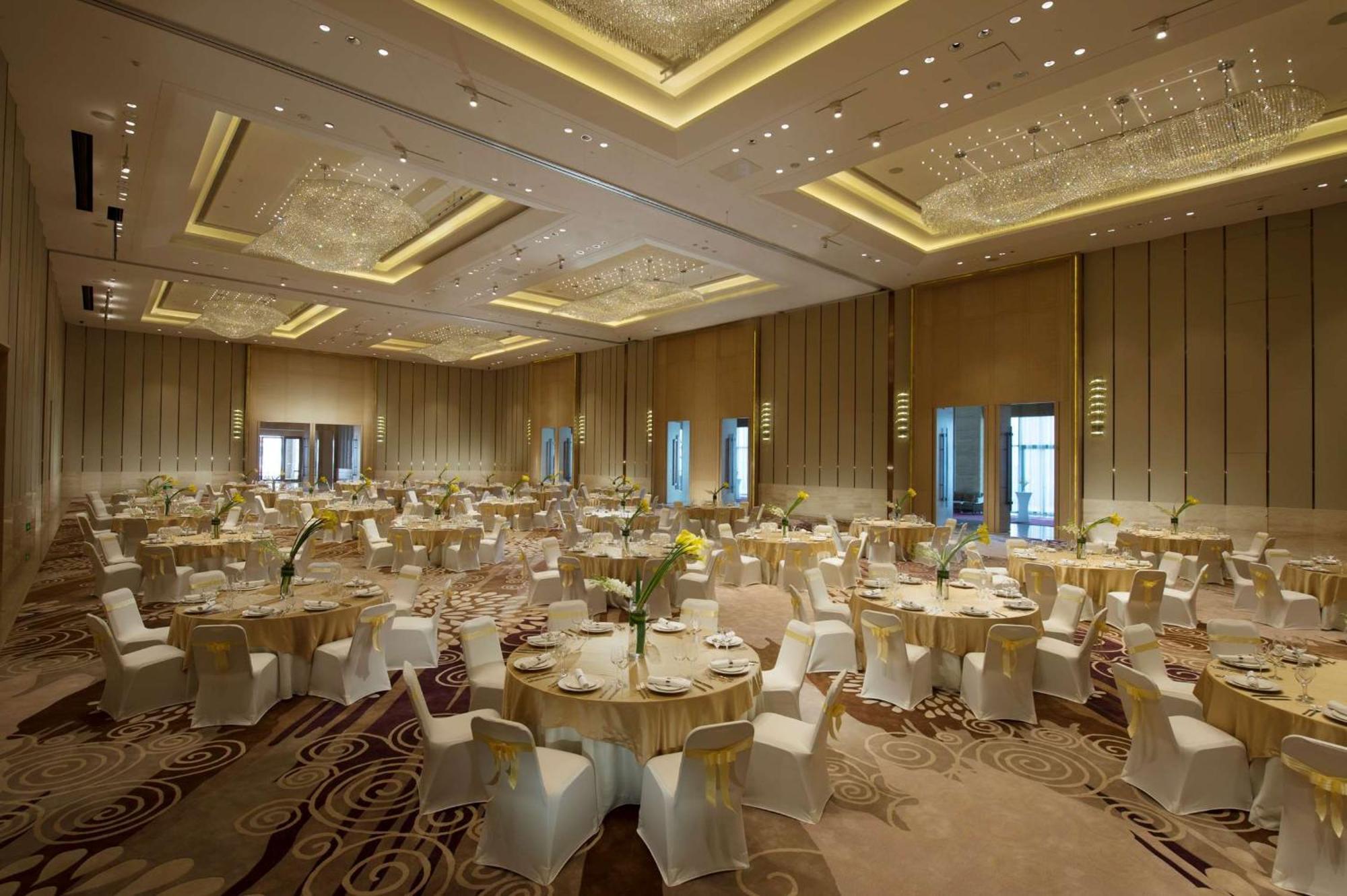 Hilton Yuxi Fuxian Lake Chengjiang  Екстер'єр фото