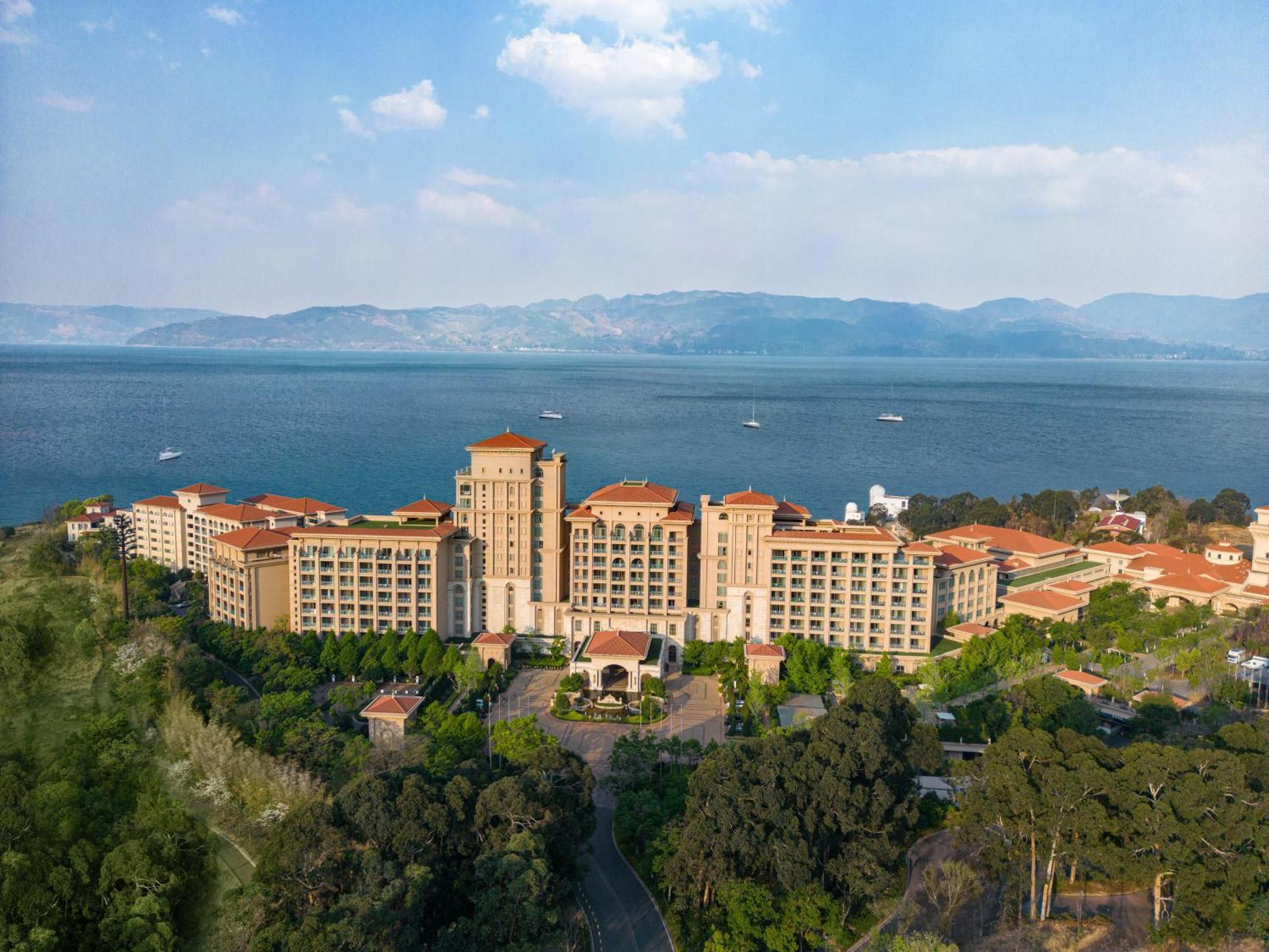 Hilton Yuxi Fuxian Lake Chengjiang  Екстер'єр фото