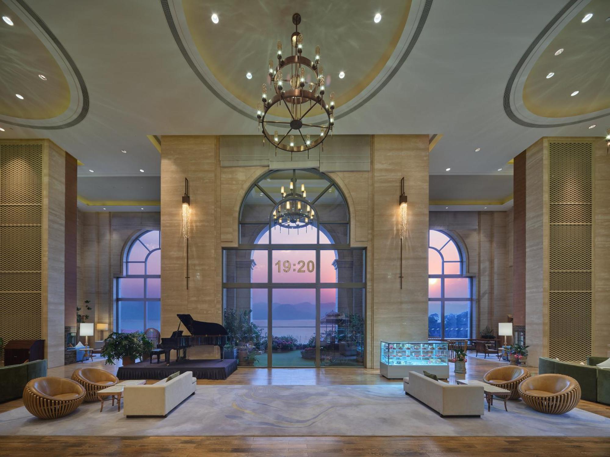 Hilton Yuxi Fuxian Lake Chengjiang  Екстер'єр фото